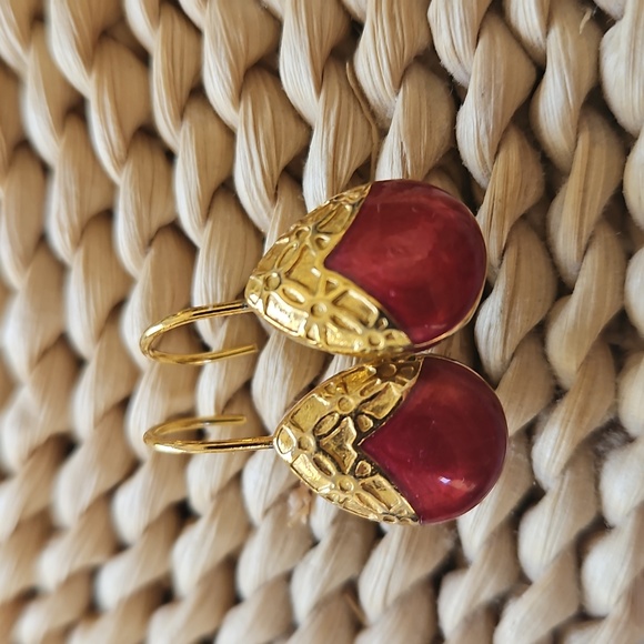 Vintage EB Enamel Gold Tone Earrings - Picture 5 of 6